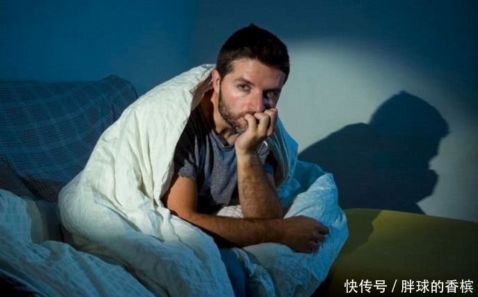 标记|尿酸开始升高时,身体有3种标记,若1个不占,肾结石离你还很远