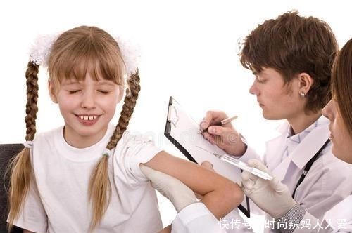 医生|奶奶带娃抽血检查,孩子的一个举动让医生懵了抓住命运的手