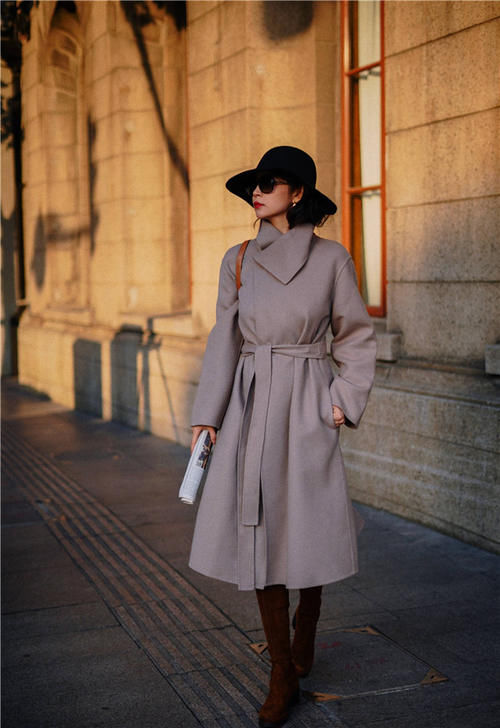 大衣的精髓是什么？三木博主的“优雅穿搭”，明明白白揭示这一点