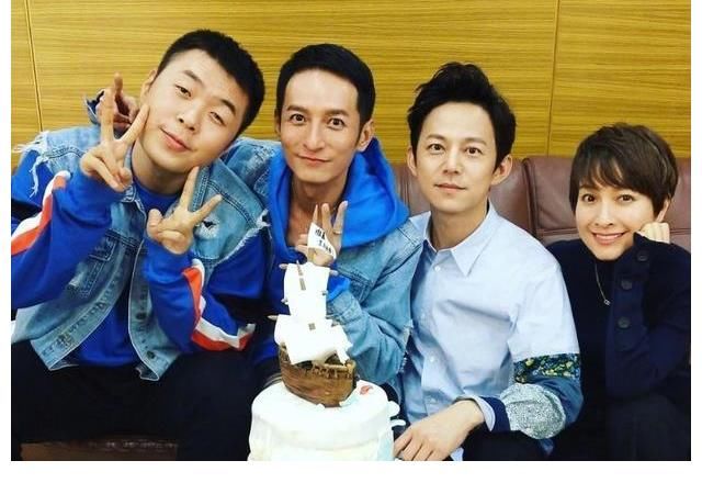 曝《快本》永久停播？何炅等主持人也将辞职，官方发文否认