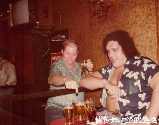安德烈|世上酒量最大的巨人,1小时能喝108瓶啤酒,死后骨灰重15斤