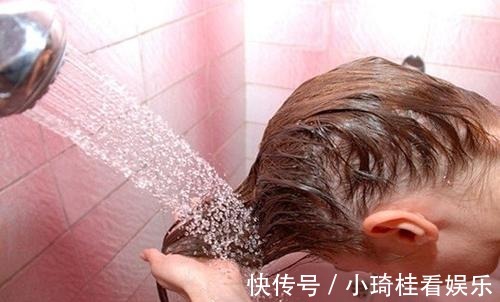 秘密|关于头发的小秘密你知道多少?脱发和正常掉发的区别在哪里呢?