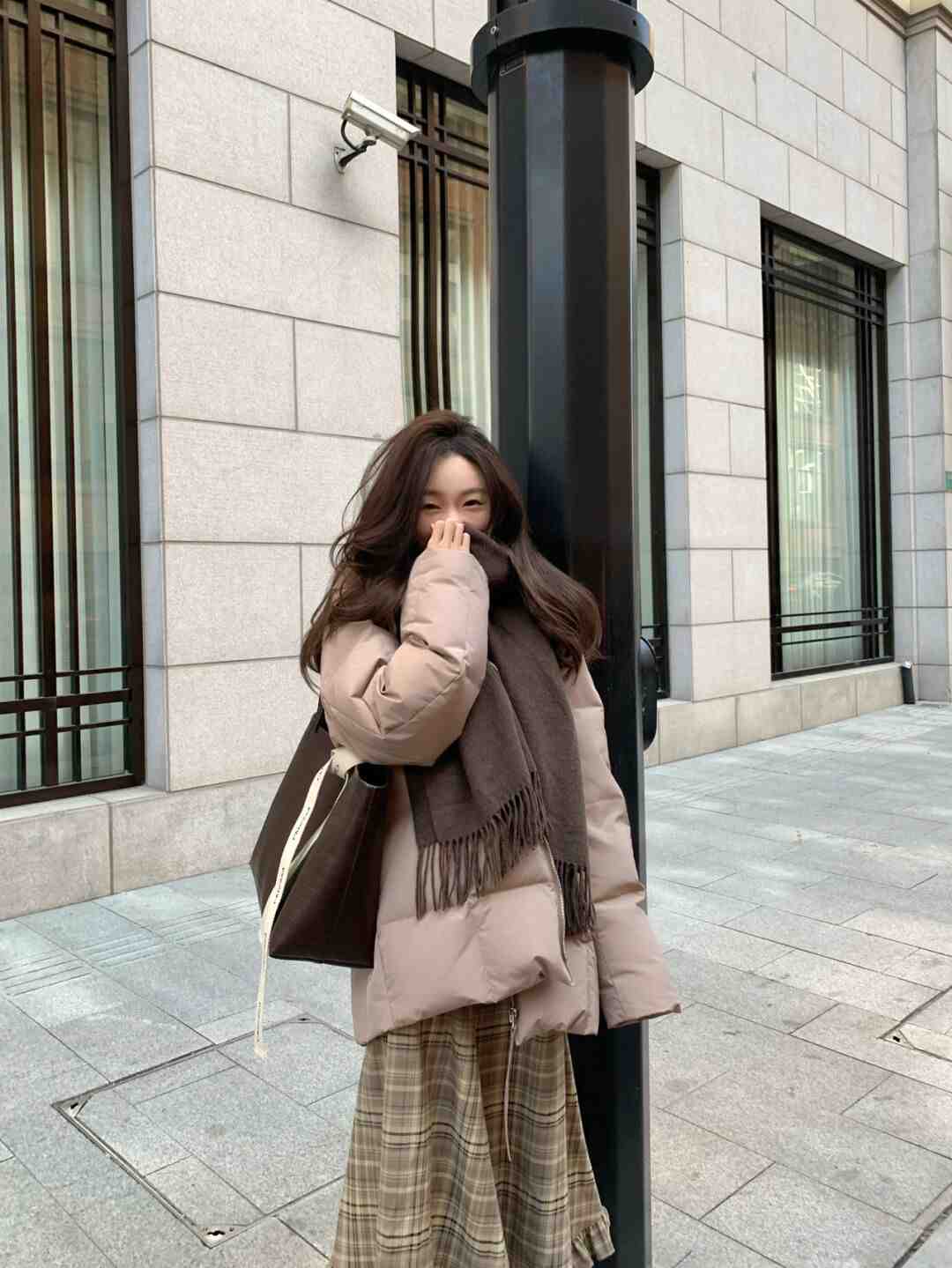 紧身裤 快要下雪的季节,怎么能够有羽绒服缺席呢?