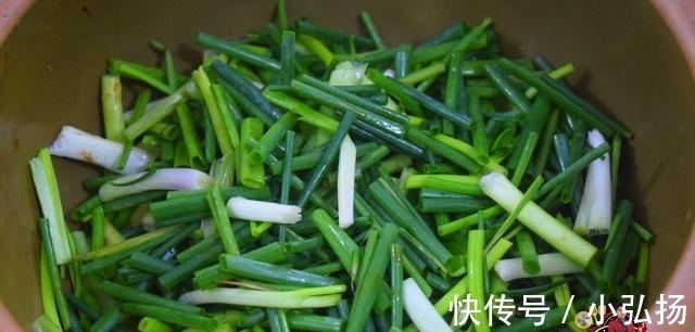 鸡腿|奥尔良鸡翅别烤着吃了，教你用砂锅焗着吃，好吃又健康，真馋人