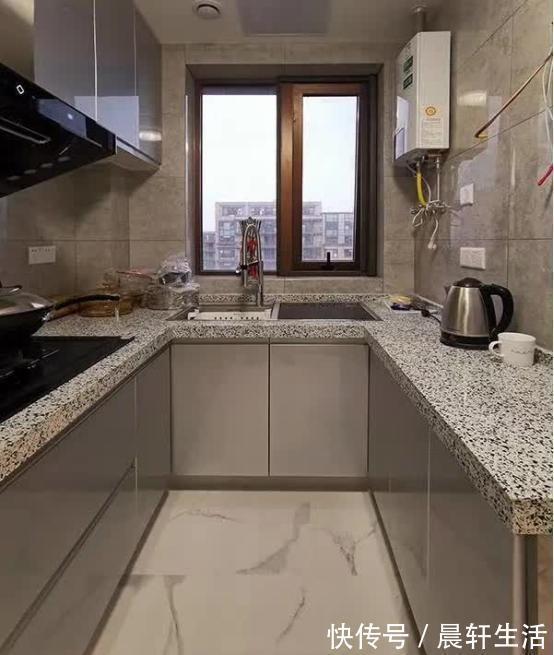 耐用|用瓷砖做的橱柜好不好?装修房子是否值得做一套?