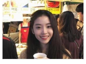 |盘点女孩子那些奇葩搞笑名场面，智商不在线系列，真会玩