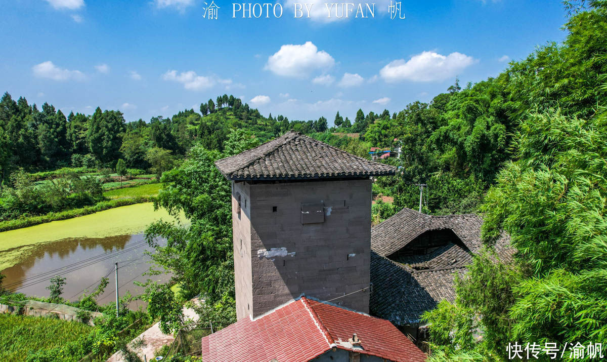 金钩|藏在重庆乡下的百年老碉楼，住着比新房舒服，倒挂金钩名字成谜