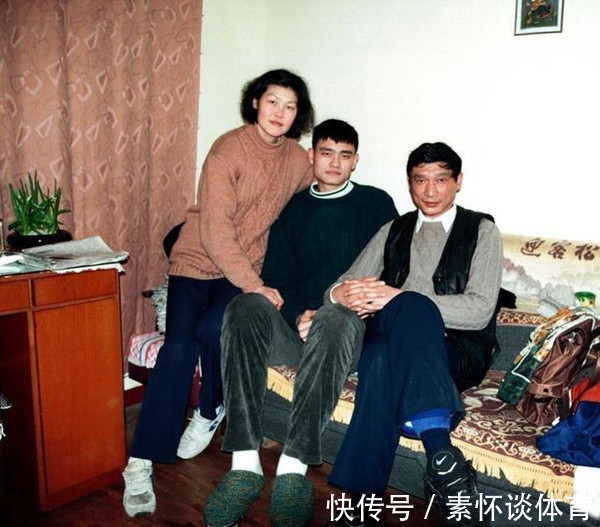 姚志远|姚明身高基因太强大,爸妈比电梯还高!以前都是国家队?