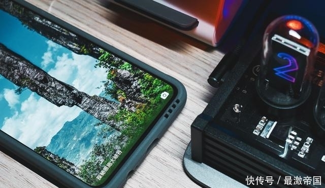 发布|华为mate40发布之际,聊聊mate30半年使用感受和配件