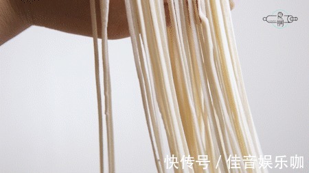 压面机|早餐喜欢吃面条的一定要收藏,教你简单做一碗清汤面,色香味俱全