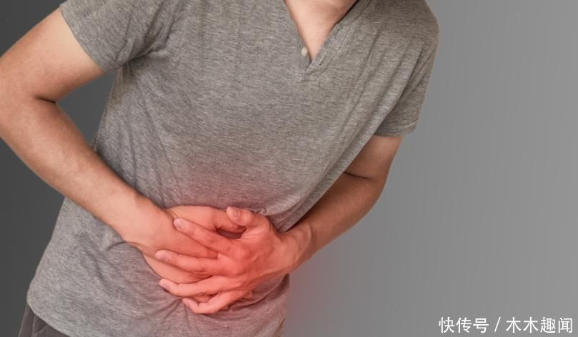 便血|误把直肠癌当痔疮,47岁男子付出生命的代价记住这3点不同