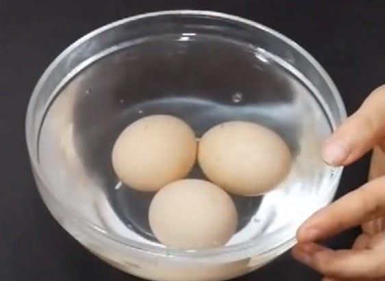 厉害|鸡蛋上插几根牙签,这个用途太厉害了,知道的人并不多