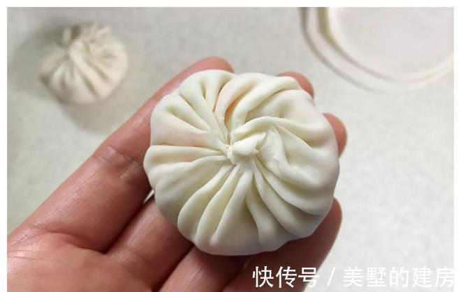 冬天|冬天早餐吃它最省事儿,不用发面,皮薄馅大,一口一个,孩子最爱