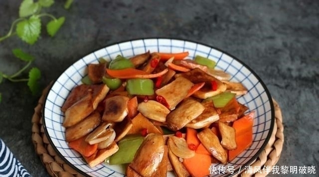 杏鲍菇和它是绝配,高钙高蛋白,营养易消化,孩子长身体正需要