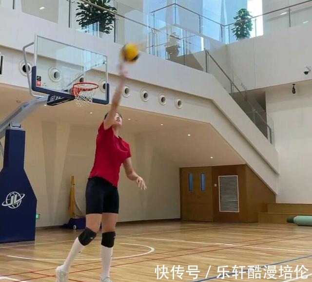 發(fā)球|網(wǎng)友問劉晏含如何看待王媛媛楊涵玉發(fā)球失誤大劉的回答展現(xiàn)情商