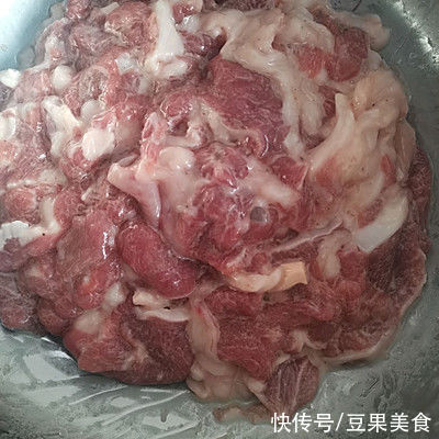 葱香羊肉|好吃的葱香羊肉这样做好吃一百倍！多吃还能助消化