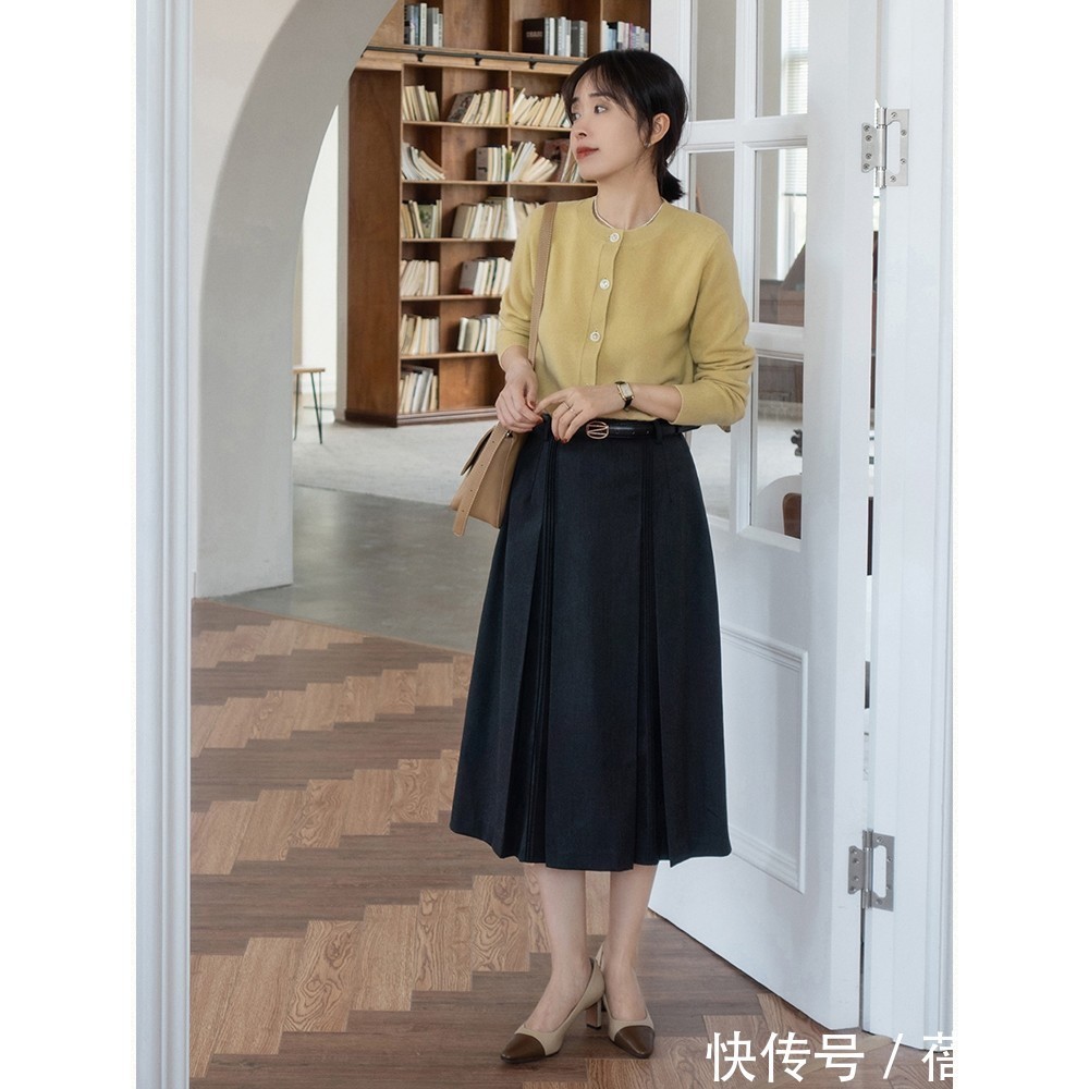半身裙|秋季穿衣秘诀:首选“半身裙”搭配,参考这5种优雅穿搭气质加分