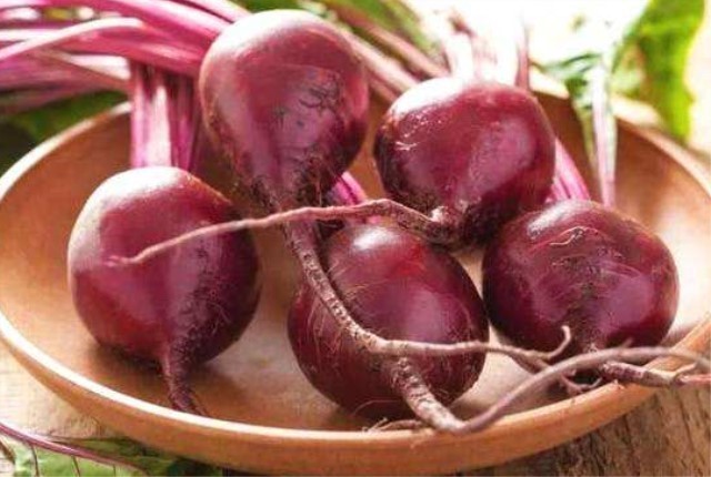 胃不舒服的人,多吃4样天然消炎食物,坚持半