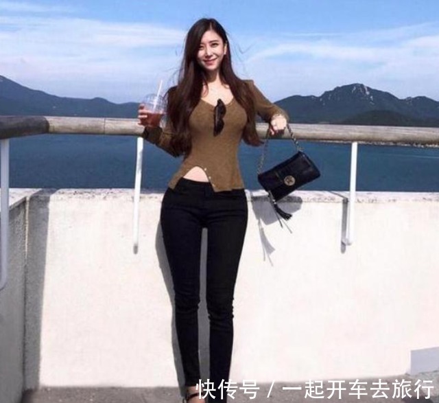 前凸后翘|韩国真人版“海贼王女帝”,健身收获迷人身材,网友爱了!