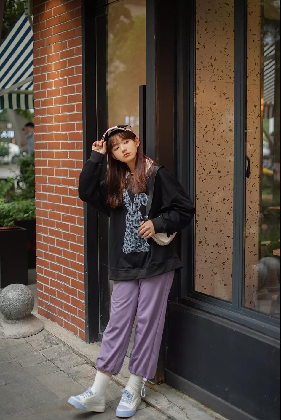 流行色|别总穿黑白灰,试试这些“流行色”穿搭,巨显白显气质感!