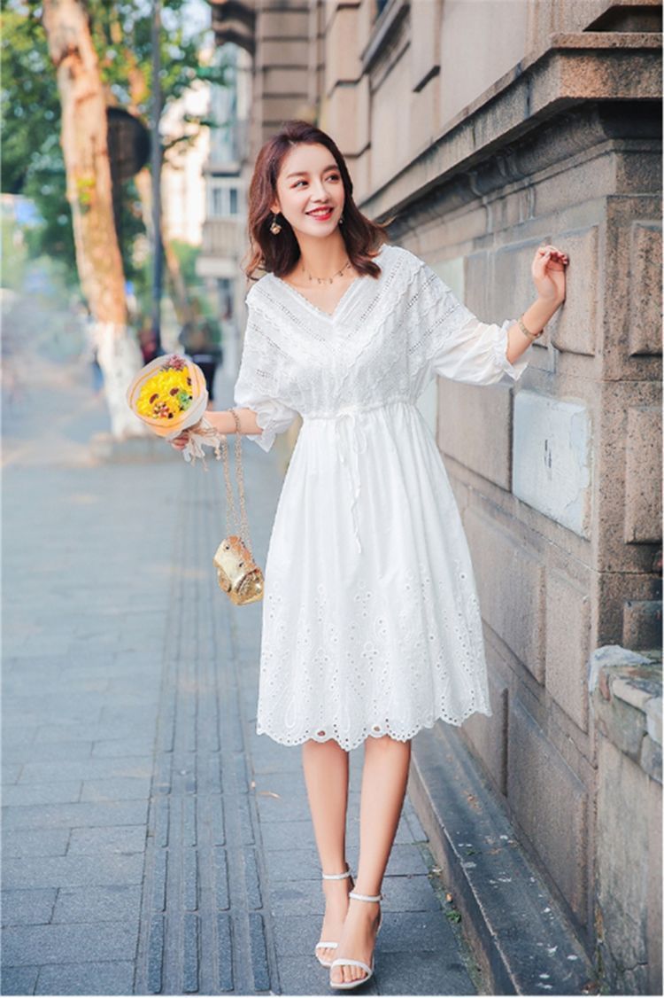 魅力|街拍：高跟鞋时尚穿搭，穿出女性独有的魅力气质