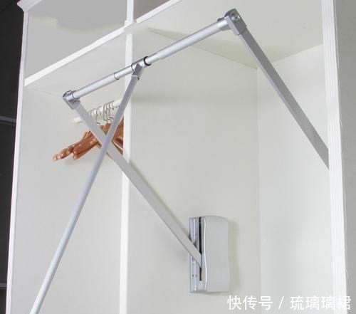 实用|是谁这么聪明直接在厨房门上方做一圈吊柜,多5平收纳美观又实用!