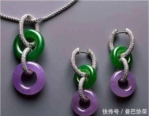 翡翠衬托高贵,品味全在于你~