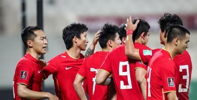 世界杯|国足分档确定！12强赛2个大礼包出炉，李铁继续带队，冲21年纪录