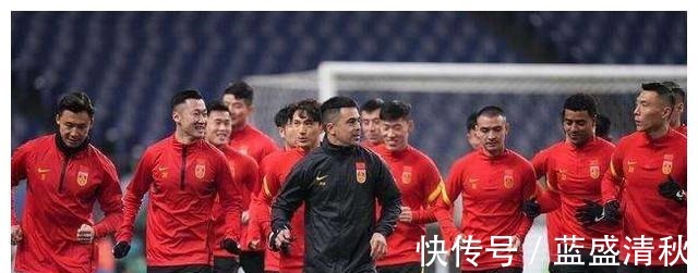 韦爵爷|国足真一点意识和斗志没有几乎全场的球权都是被日本队抢到!