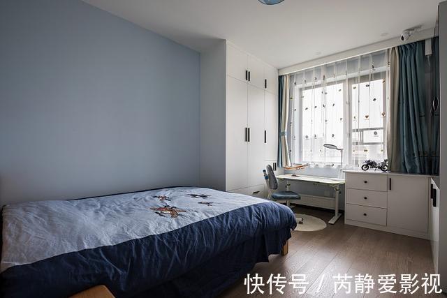 起居室|这对夫妻很有远见,选择去客厅化装修,让一家人的感情快速升温