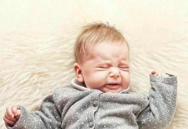 特别|宝宝睡醒后,若有这几种反应,说明宝宝很聪明,妈妈要好好培养