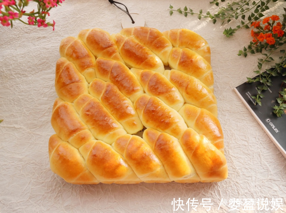 奶香美味的牛角面包，无需手套膜简单容易做，比包子馒头还省事