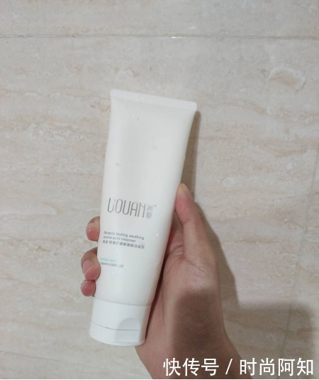 大牌就一定好用吗?4款不输大牌的平价洗面奶,拒绝花钱买教训