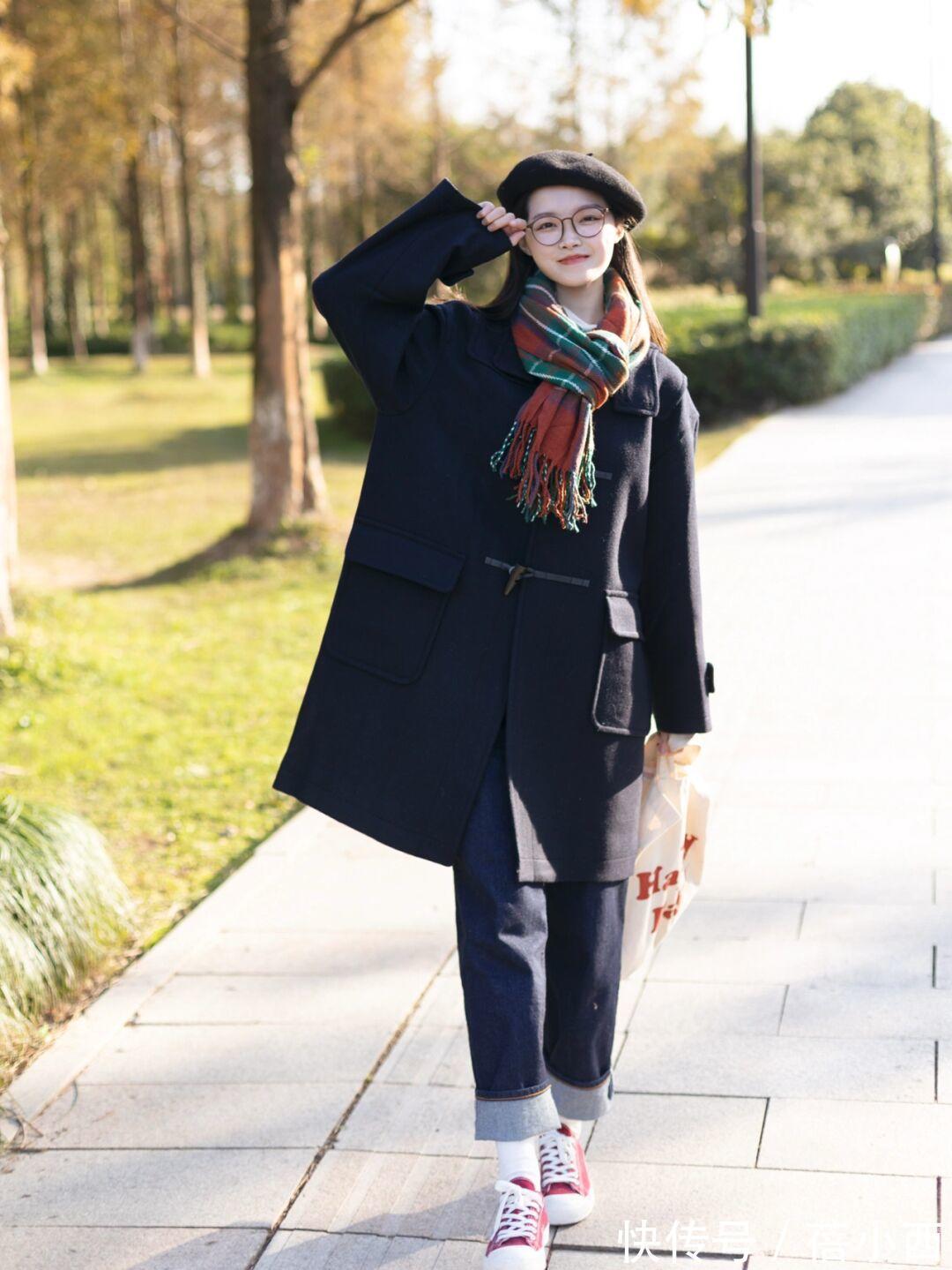 牛角扣|想减龄就试试“牛角扣大衣”,轻松get少女气质,告别单调老气