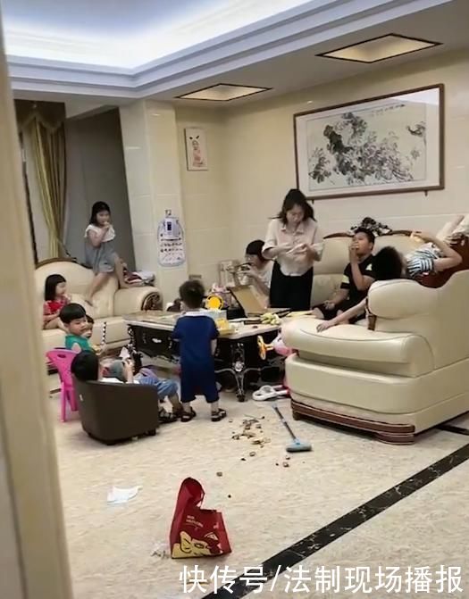 生无可恋|我想外孙了!女儿接10个孩子回家，老人“生无可恋”:排队吃饭，一个锅都不够