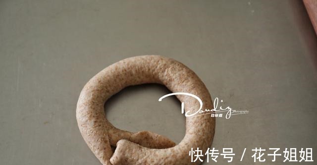 全麦粉|减肥减脂期不要乱吃东西，低脂低糖控饮食才能事半功倍！