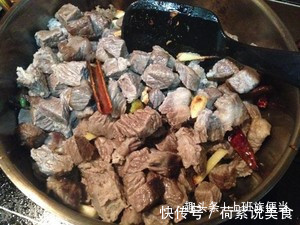 教你做“红烧牛肉”,这样做又软又入味,还不塞牙,做法简单易学