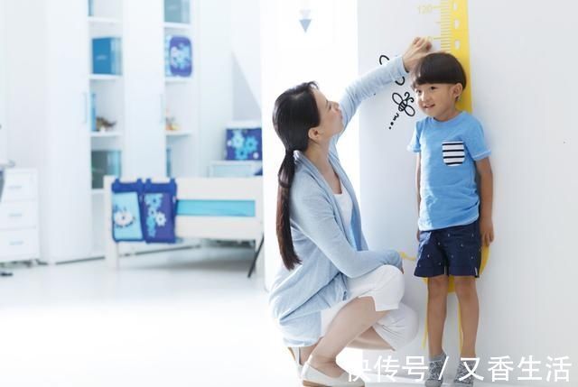 身高发育|怎么判断孩子是“矮小”还是“晚长”?娃身高的秘密,家长要清楚