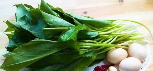 延缓|女性要坚持吃3种食物，排毒养颜，延缓衰老，有益健康