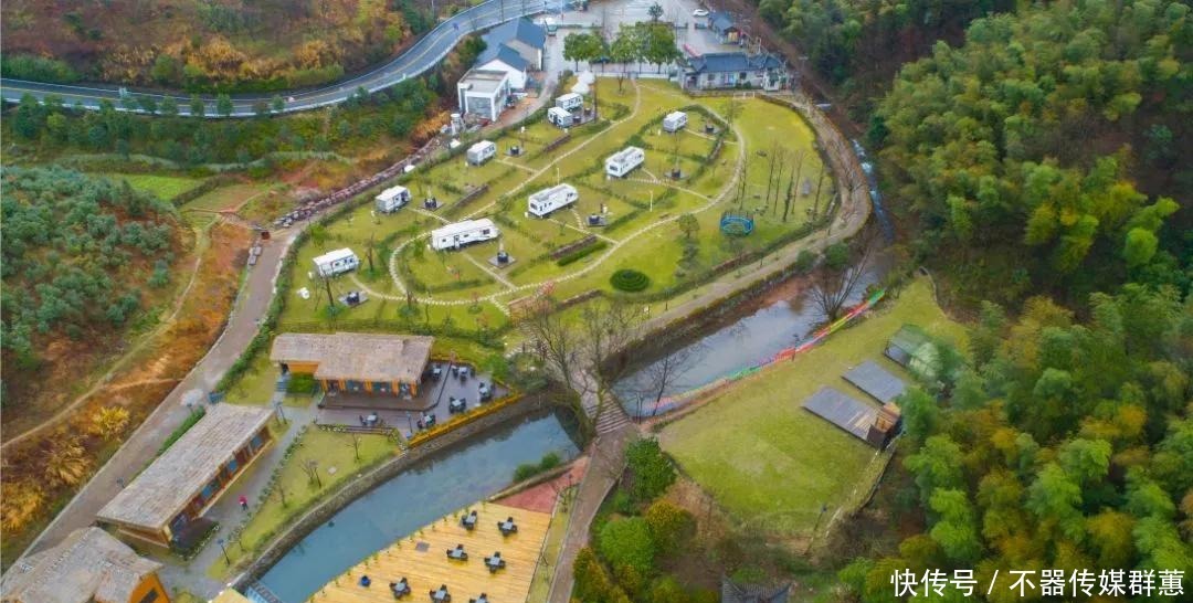 老年|徐凫岩步云谷，这个悬崖边上的房车营地，只需要自驾1小时