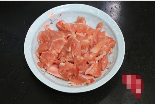 三天两头吵着要吃这菜,一块钱一斤,比肉下饭,都抢着吃