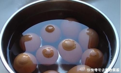 鸡蛋|水煮鸡蛋时,不要直接下锅,多加这几步,煮出的鸡蛋香嫩不粘壳~