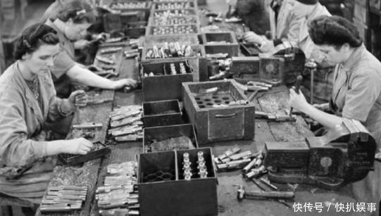 式冲锋枪|二战最“臭”的枪,士兵们见到就捂鼻子,却在战场上成为传奇