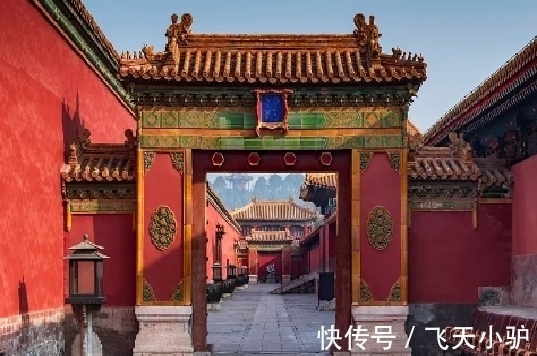 诗人&黄庭坚感慨朋友落魄潦倒,吟诵了一首七律,语言凝练,情感真切