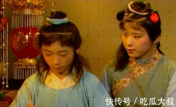 贾环@在《红楼梦》里,彩霞并不是个老实人?