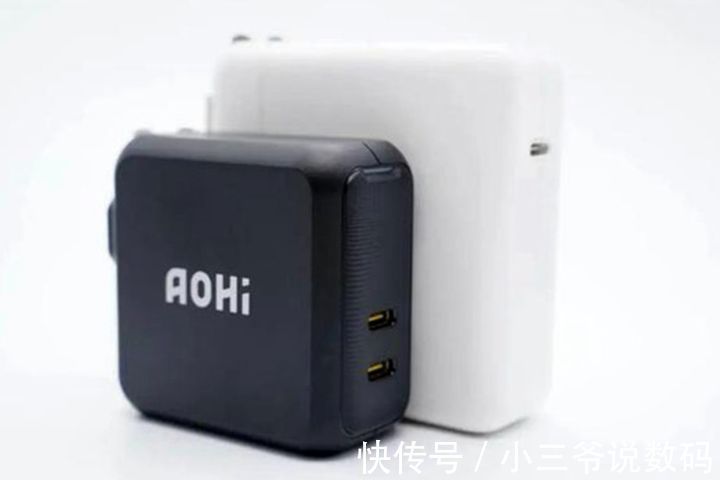 双口|Aohi 100W双口充电器：小巧一拖二设计，稳稳的快充体验