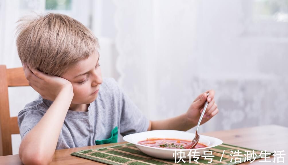 长高|11岁男孩一年长高18公分,儿科医生:有1物是“增长剂”,宜多吃