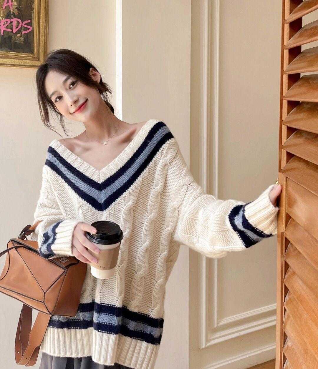v领|像太阳般温暖的套头毛衣,最适合这个冬季了,温柔慵懒又显白