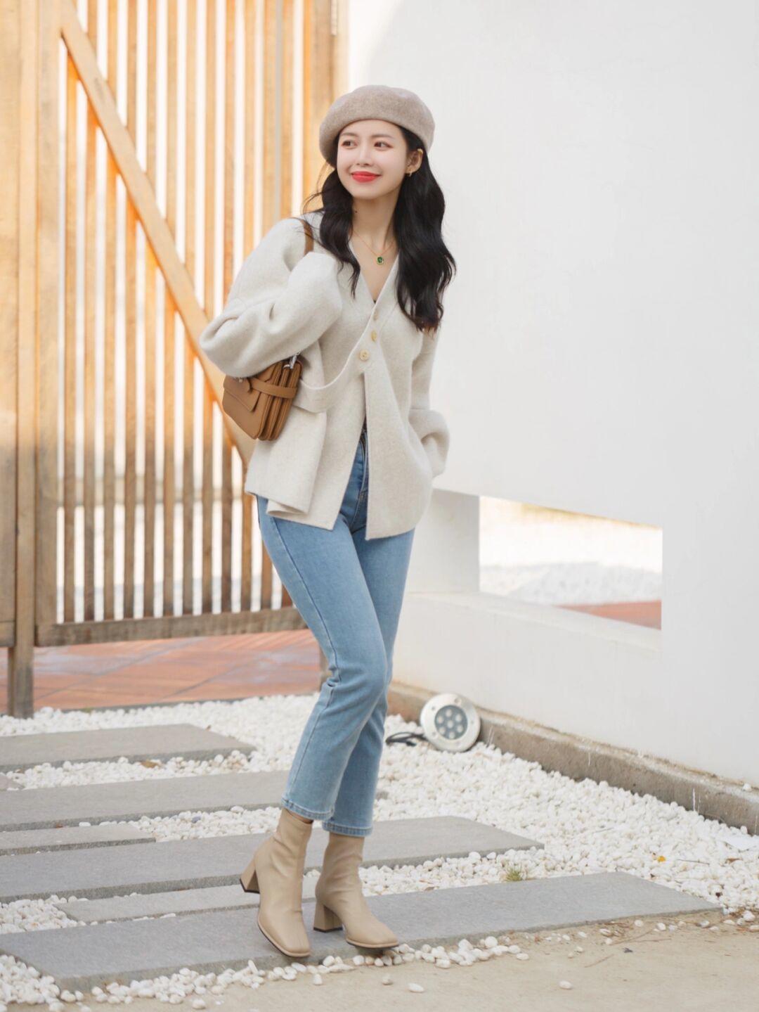 修身性 穿来穿去,还是“毛衣”最百搭,不花哨、不显胖,简约高级又时髦