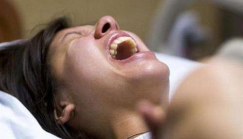 顺产有多“考验”妈妈90后产妇直言没得商量,我不要顺产